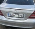 Мерседес Ц-Клас 2002 у Вознесенске на Automoto.ua Сірий Мерседес Ц-Клас, об'ємом двигуна 1.8 л та пробігом 300 тис. км за 4500 $, фото 1 на Automoto.ua