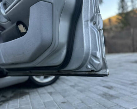 Сірий Мерседес Ц-Клас, об'ємом двигуна 2.69 л та пробігом 296 тис. км за 4200 $, фото 18 на Automoto.ua