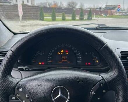 Серый Мерседес Ц-Класс, объемом двигателя 1.8 л и пробегом 325 тыс. км за 4400 $, фото 9 на Automoto.ua