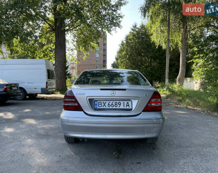 Сірий Мерседес Ц-Клас, об'ємом двигуна 2.2 л та пробігом 340 тис. км за 3499 $, фото 3 на Automoto.ua