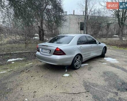 Сірий Мерседес Ц-Клас, об'ємом двигуна 2.1 л та пробігом 350 тис. км за 4200 $, фото 2 на Automoto.ua