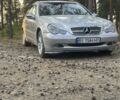 Сірий Мерседес Ц-Клас, об'ємом двигуна 2 л та пробігом 320 тис. км за 4500 $, фото 1 на Automoto.ua