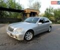 Сірий Мерседес Ц-Клас, об'ємом двигуна 1.8 л та пробігом 368 тис. км за 5000 $, фото 1 на Automoto.ua