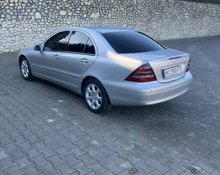 Сірий Мерседес Ц-Клас, об'ємом двигуна 2.69 л та пробігом 300 тис. км за 4900 $, фото 16 на Automoto.ua