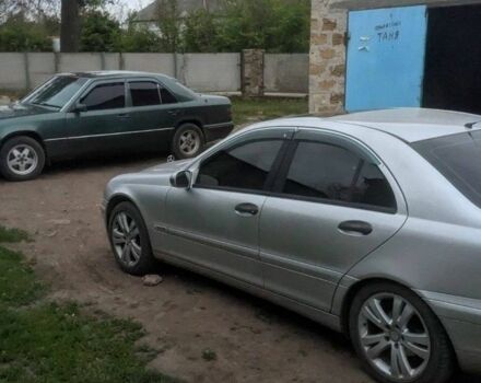 Мерседес Ц-Клас 2002 у Вознесенске на Automoto.ua Сірий Мерседес Ц-Клас, об'ємом двигуна 1.8 л та пробігом 300 тис. км за 4500 $, фото 2 на Automoto.ua
