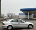 Сірий Мерседес Ц-Клас, об'ємом двигуна 2.2 л та пробігом 300 тис. км за 3100 $, фото 3 на Automoto.ua