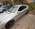 Сірий Мерседес Ц-Клас, об'ємом двигуна 2 л та пробігом 233 тис. км за 5500 $, фото 1 на Automoto.ua