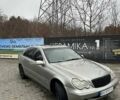 Серый Мерседес Ц-Класс, объемом двигателя 1.8 л и пробегом 325 тыс. км за 4400 $, фото 1 на Automoto.ua