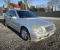 Серый Мерседес Ц-Класс, объемом двигателя 2.1 л и пробегом 340 тыс. км за 4400 $, фото 1 на Automoto.ua