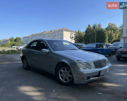 Сірий Мерседес Ц-Клас, об'ємом двигуна 2.2 л та пробігом 340 тис. км за 3499 $, фото 6 на Automoto.ua