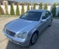 Сірий Мерседес Ц-Клас, об'ємом двигуна 2.1 л та пробігом 300 тис. км за 3000 $, фото 1 на Automoto.ua