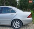 Серый Мерседес Ц-Класс, объемом двигателя 2.69 л и пробегом 330 тыс. км за 3950 $, фото 18 на Automoto.ua