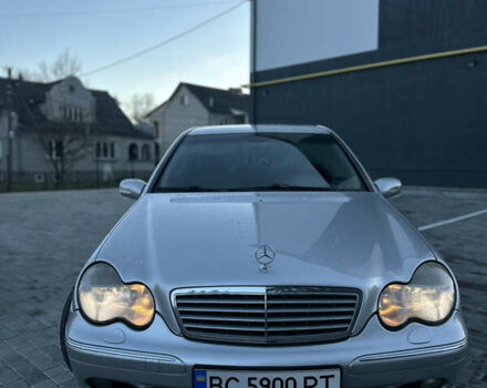 Сірий Мерседес Ц-Клас, об'ємом двигуна 2.69 л та пробігом 296 тис. км за 4200 $, фото 11 на Automoto.ua