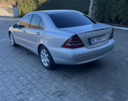 Сірий Мерседес Ц-Клас, об'ємом двигуна 2.69 л та пробігом 300 тис. км за 4900 $, фото 5 на Automoto.ua