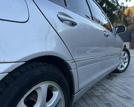 Сірий Мерседес Ц-Клас, об'ємом двигуна 2.69 л та пробігом 296 тис. км за 4200 $, фото 15 на Automoto.ua