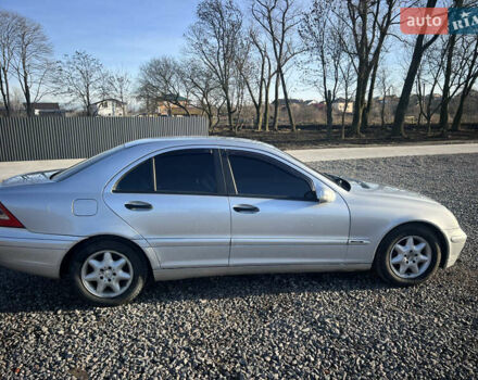 Сірий Мерседес Ц-Клас, об'ємом двигуна 2.2 л та пробігом 340 тис. км за 4300 $, фото 6 на Automoto.ua