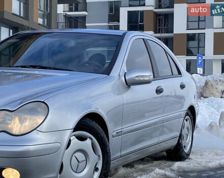 Серый Мерседес Ц-Класс, объемом двигателя 1.8 л и пробегом 268 тыс. км за 4950 $, фото 23 на Automoto.ua