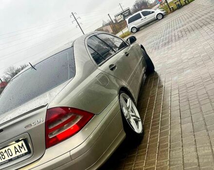 Сірий Мерседес Ц-Клас, об'ємом двигуна 2.1 л та пробігом 0 тис. км за 5000 $, фото 2 на Automoto.ua