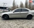 Серый Мерседес Ц-Класс, объемом двигателя 1.8 л и пробегом 325 тыс. км за 4400 $, фото 13 на Automoto.ua