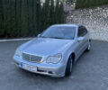 Сірий Мерседес Ц-Клас, об'ємом двигуна 2.69 л та пробігом 300 тис. км за 4900 $, фото 1 на Automoto.ua