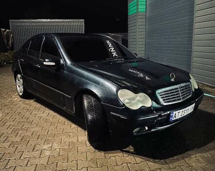 Сірий Мерседес Ц-Клас, об'ємом двигуна 2 л та пробігом 200 тис. км за 3999 $, фото 3 на Automoto.ua