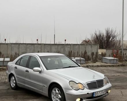 Сірий Мерседес Ц-Клас, об'ємом двигуна 2.2 л та пробігом 300 тис. км за 3100 $, фото 2 на Automoto.ua