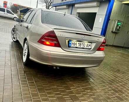 Сірий Мерседес Ц-Клас, об'ємом двигуна 2.1 л та пробігом 0 тис. км за 5000 $, фото 4 на Automoto.ua