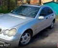 Сірий Мерседес Ц-Клас, об'ємом двигуна 2.1 л та пробігом 385 тис. км за 4000 $, фото 11 на Automoto.ua