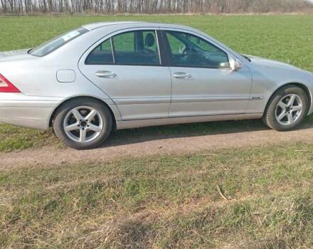 Сірий Мерседес Ц-Клас, об'ємом двигуна 1.8 л та пробігом 240 тис. км за 5000 $, фото 5 на Automoto.ua