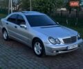 Серый Мерседес Ц-Класс, объемом двигателя 1.8 л и пробегом 300 тыс. км за 3699 $, фото 1 на Automoto.ua
