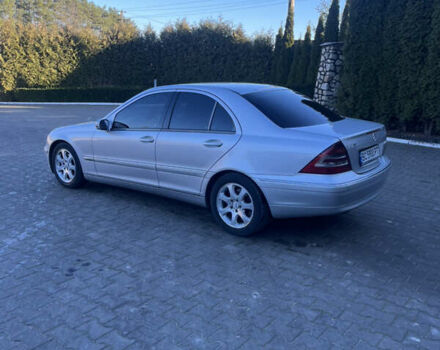 Сірий Мерседес Ц-Клас, об'ємом двигуна 2.69 л та пробігом 300 тис. км за 4900 $, фото 13 на Automoto.ua
