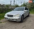 Серый Мерседес Ц-Класс, объемом двигателя 2.2 л и пробегом 336 тыс. км за 4450 $, фото 1 на Automoto.ua
