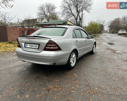 Сірий Мерседес Ц-Клас, об'ємом двигуна 2 л та пробігом 260 тис. км за 4550 $, фото 2 на Automoto.ua