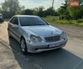 Серый Мерседес Ц-Класс, объемом двигателя 2.2 л и пробегом 350 тыс. км за 2500 $, фото 1 на Automoto.ua