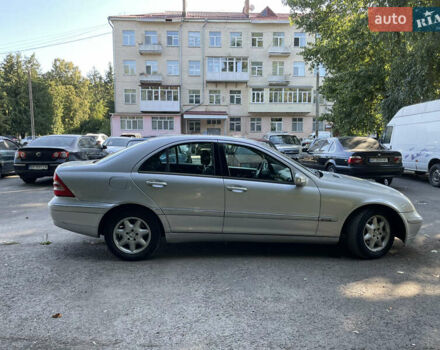 Сірий Мерседес Ц-Клас, об'ємом двигуна 2.2 л та пробігом 340 тис. км за 3499 $, фото 5 на Automoto.ua