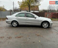 Сірий Мерседес Ц-Клас, об'ємом двигуна 2 л та пробігом 260 тис. км за 4550 $, фото 5 на Automoto.ua