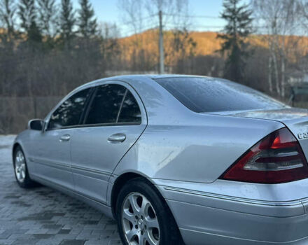 Сірий Мерседес Ц-Клас, об'ємом двигуна 2.69 л та пробігом 296 тис. км за 4200 $, фото 7 на Automoto.ua