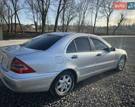 Серый Мерседес Ц-Класс, объемом двигателя 2.2 л и пробегом 340 тыс. км за 4400 $, фото 11 на Automoto.ua