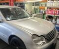 Серый Мерседес Ц-Класс, объемом двигателя 2.1 л и пробегом 328 тыс. км за 4900 $, фото 1 на Automoto.ua