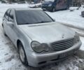Сірий Мерседес Ц-Клас, об'ємом двигуна 2.1 л та пробігом 550 тис. км за 3500 $, фото 1 на Automoto.ua