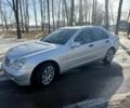 Серый Мерседес Ц-Класс, объемом двигателя 2.2 л и пробегом 210 тыс. км за 4200 $, фото 1 на Automoto.ua