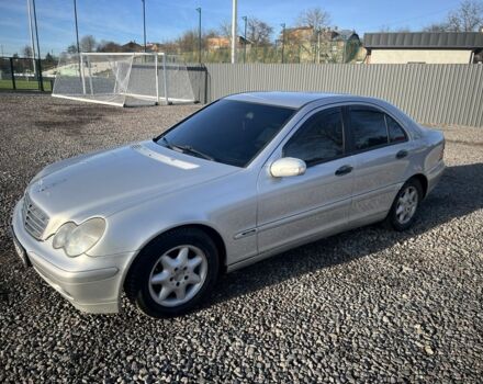 Серый Мерседес Ц-Класс, объемом двигателя 2.1 л и пробегом 340 тыс. км за 4400 $, фото 1 на Automoto.ua