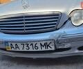 Серый Мерседес Ц-Класс, объемом двигателя 2.6 л и пробегом 300 тыс. км за 4250 $, фото 8 на Automoto.ua