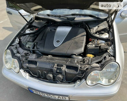 Серый Мерседес Ц-Класс, объемом двигателя 2.2 л и пробегом 203 тыс. км за 7100 $, фото 19 на Automoto.ua