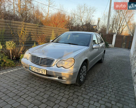 Сірий Мерседес Ц-Клас, об'ємом двигуна 1.8 л та пробігом 312 тис. км за 4800 $, фото 1 на Automoto.ua