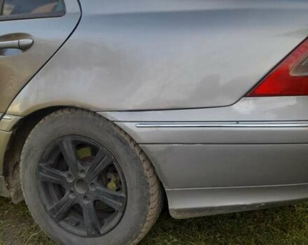 Сірий Мерседес Ц-Клас, об'ємом двигуна 2.15 л та пробігом 390 тис. км за 3496 $, фото 10 на Automoto.ua