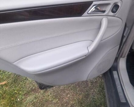 Сірий Мерседес Ц-Клас, об'ємом двигуна 2.15 л та пробігом 390 тис. км за 3496 $, фото 19 на Automoto.ua