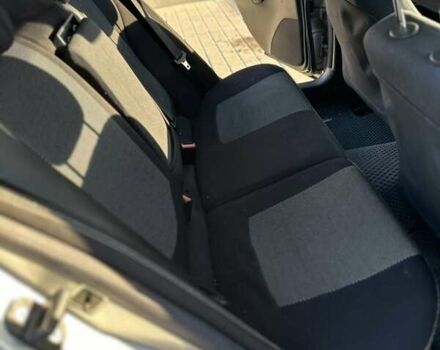 Сірий Мерседес Ц-Клас, об'ємом двигуна 1.8 л та пробігом 301 тис. км за 5200 $, фото 8 на Automoto.ua