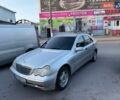 Сірий Мерседес Ц-Клас, об'ємом двигуна 1.8 л та пробігом 200 тис. км за 2900 $, фото 1 на Automoto.ua
