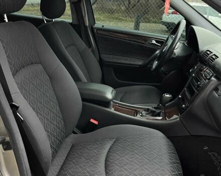 Сірий Мерседес Ц-Клас, об'ємом двигуна 1.8 л та пробігом 250 тис. км за 6990 $, фото 19 на Automoto.ua